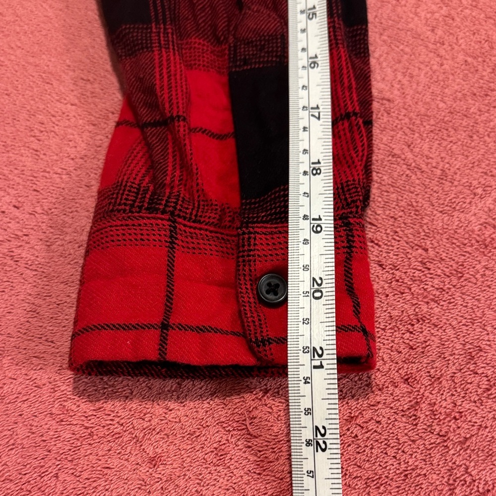 Old Navy Red and Black Plaid Button-Up Shirt Jacket - Picture 10 of 10